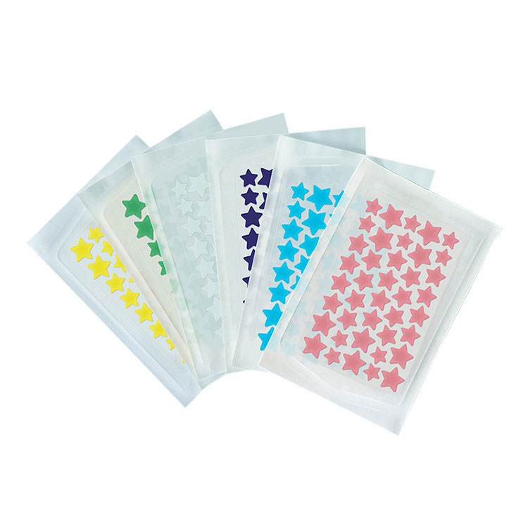 How do hydrocolloid dressings help wounds?